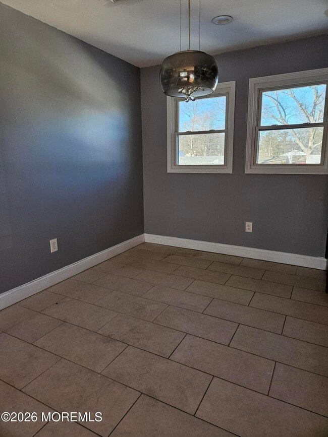 Building Photo - 118 Walnut Dr