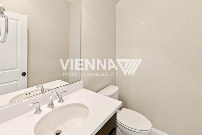 Building Photo - 310 Colner Cir