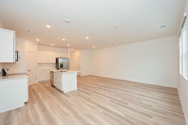 Building Photo - **BE THE FIRST PERSON TO LIVE IN THIS BRAND NEW BRICK TOWNHOME IN THE VILLAS AT REGAL SQUARE FEAT...