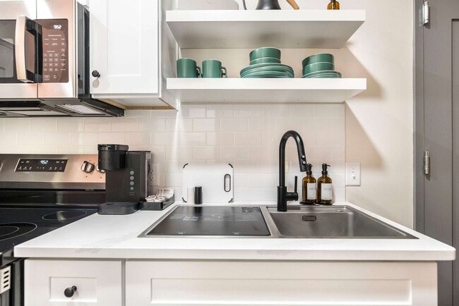 Building Photo - 520 Martin Luther King Jr Blvd