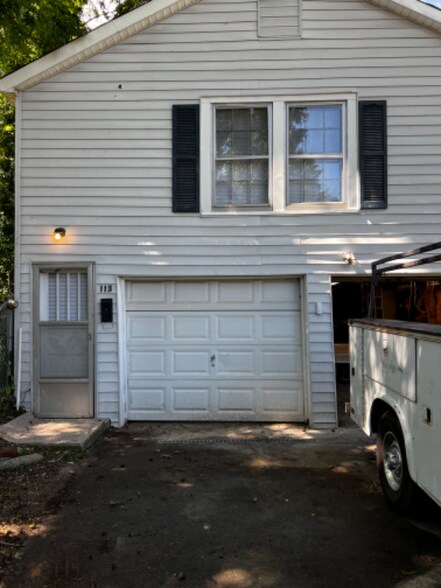 Primary Photo - 113 N Charles St