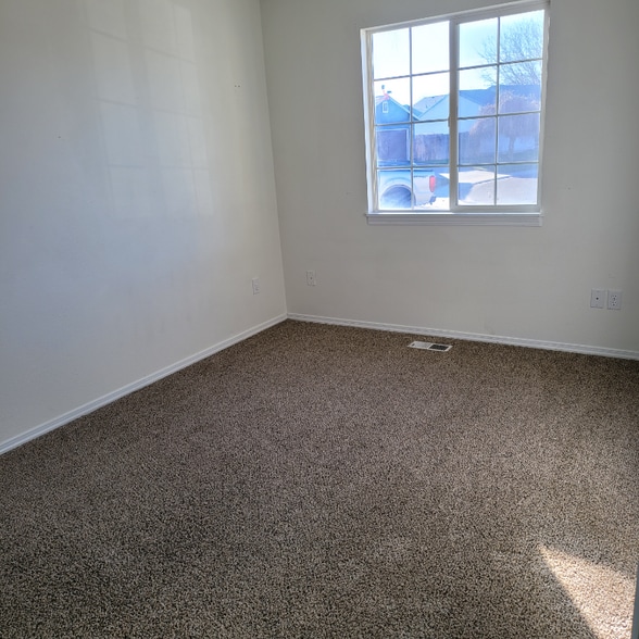 Building Photo - 1300 Florida Ln