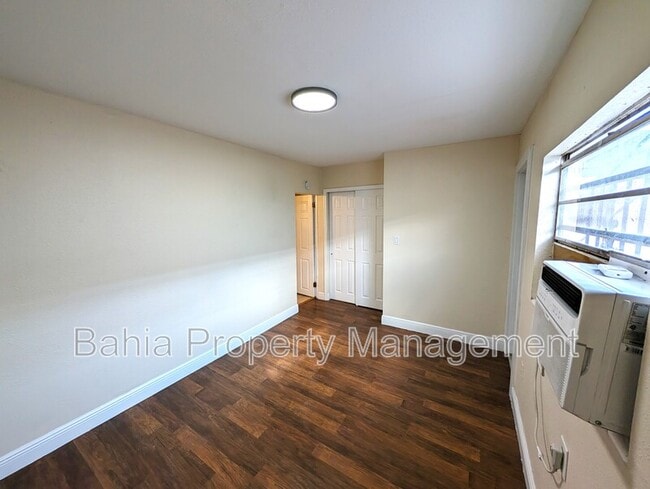 Building Photo - 2904 W Chestnut St