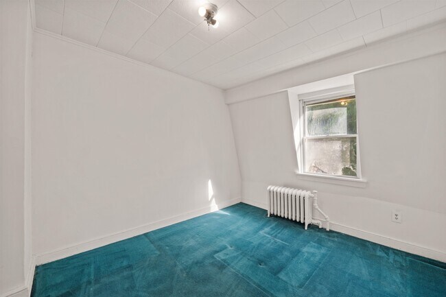 Building Photo - 391 Fairmount Ave