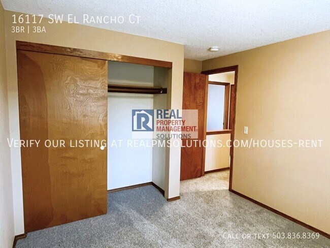 Building Photo - 16117 SW El Rancho Ct