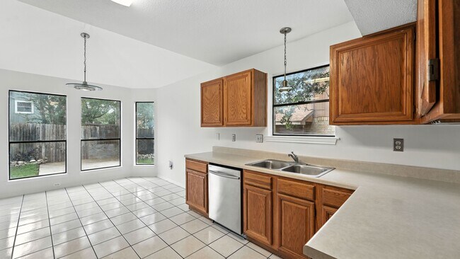 Building Photo - 21210 Malibu Colony