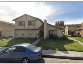 Building Photo - 1640 E Natalie Ave