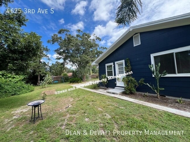 Building Photo - 4625 3rd Ave S