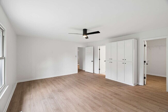 Building Photo - 112 Juniper Dr