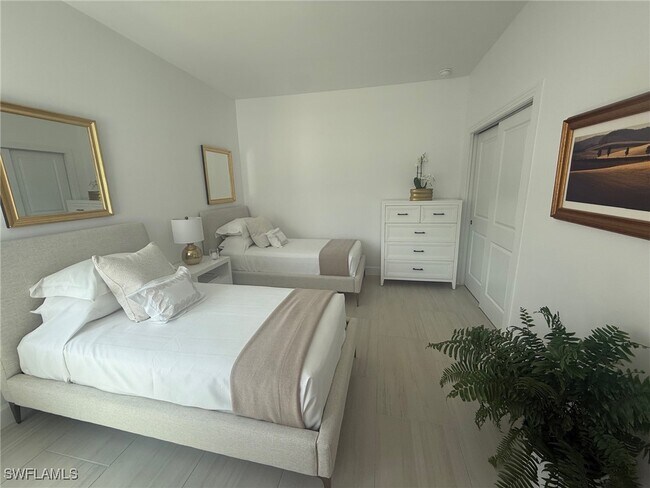 Building Photo - 16885 Fairgrove Way