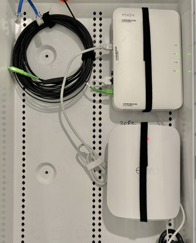 Building Photo - 3083 Totem Rd