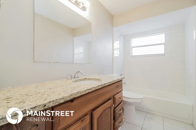 Building Photo - 1456 Coronet Dr