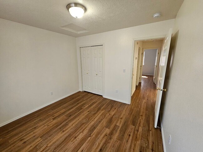 Building Photo - Single level 4 bedroom 2 bath Boise home.
