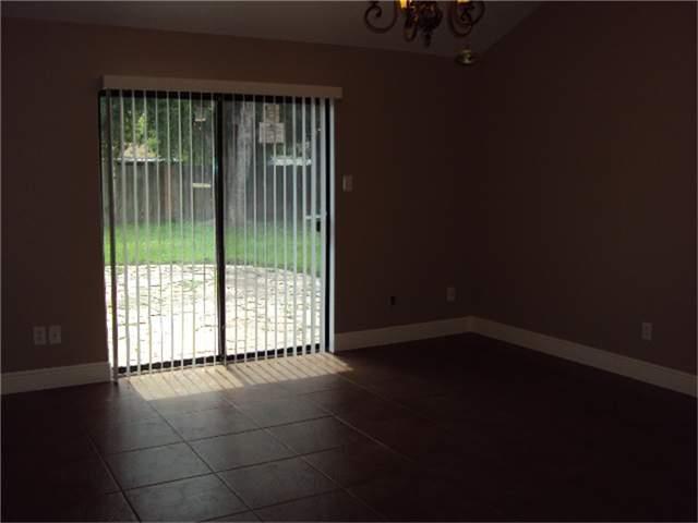 Building Photo - 7927 Battleoak Dr