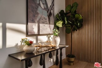 Building Photo - 1666 Summitridge Dr