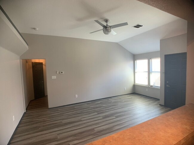 Building Photo - 7247 Irish Valley Trail