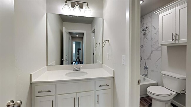 Building Photo - 485 Hardesty Dr