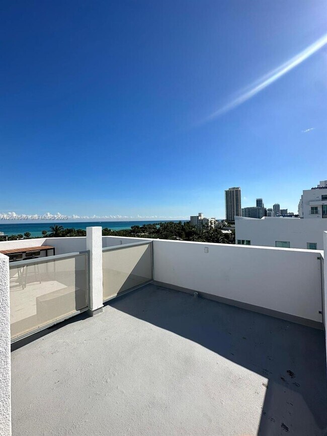 Building Photo - 7728 Collins Ave