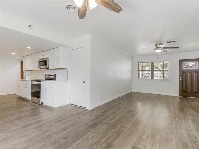 Building Photo - 2976 Cameo Ln