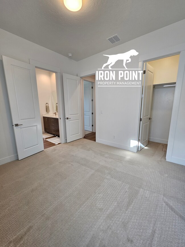 Building Photo - Brand New 4bed/3 bath home w/office, 2 car extended bay garage & all appliances included.