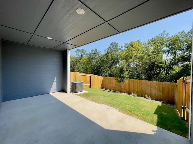 Building Photo - 301 Marsh Ln
