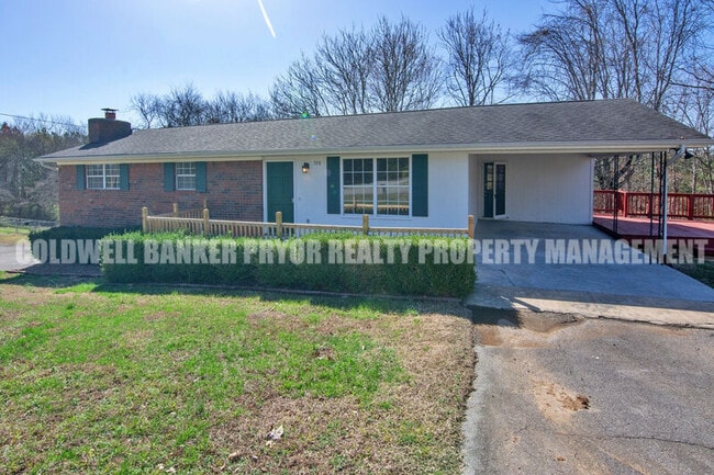 Primary Photo - 598 Highland Dr