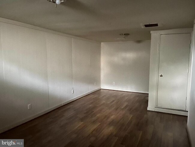 Building Photo - 809 Madison Ct
