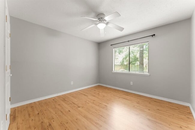 Building Photo - 25 Capewood Ct