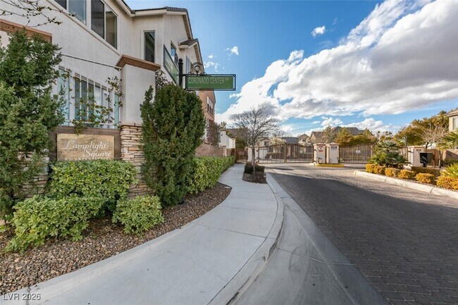 Building Photo - 2832 Glistening Grove Ave