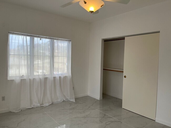 Building Photo - 4607 Aliikoa St