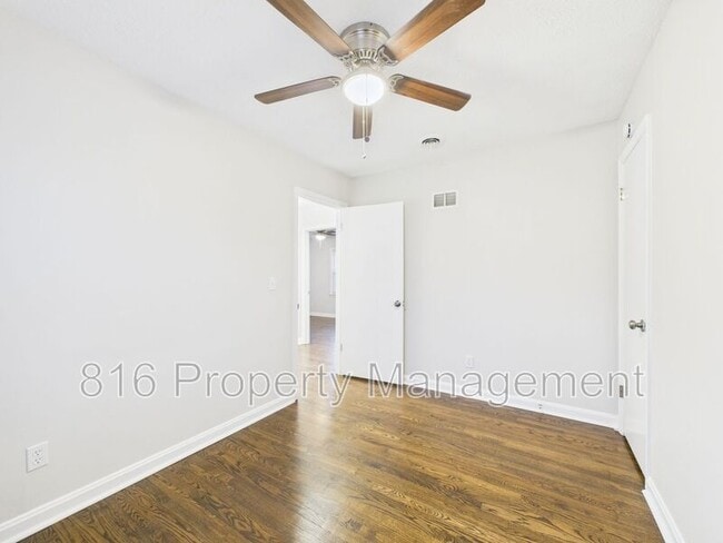 Building Photo - 5725 Blue Ridge Blvd