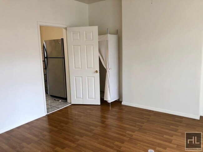 Building Photo - HERKIMER STREET