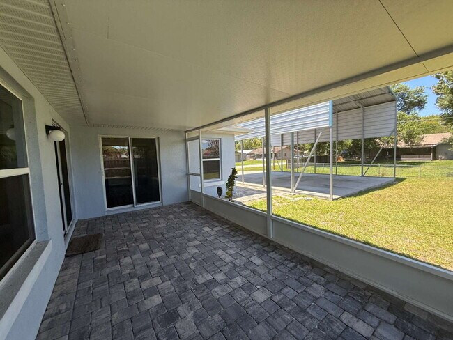 Building Photo - Beautiful and Spacious 3/2 with Separate Entrance 1/1 In-Law Suite, RV Parking