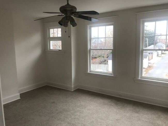 Front Bedroom - 404 Elm St