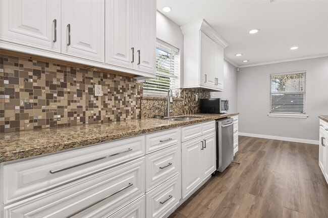 Building Photo - 9670 Judalon Ln