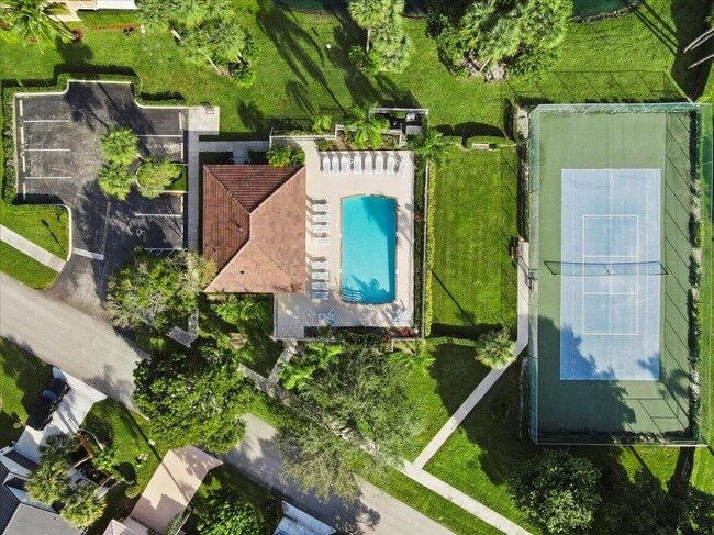 Building Photo - 4546 NW 7th Pl