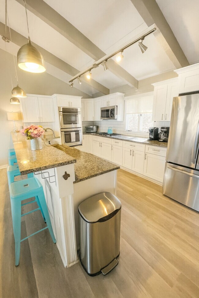 Building Photo - 152 Barksdale Ln