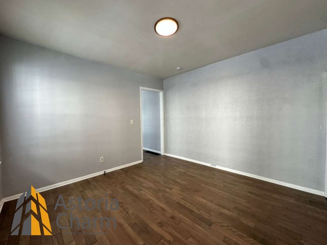 Building Photo - 3 Bedroom End Unit near Coppin State with Fenced Yard