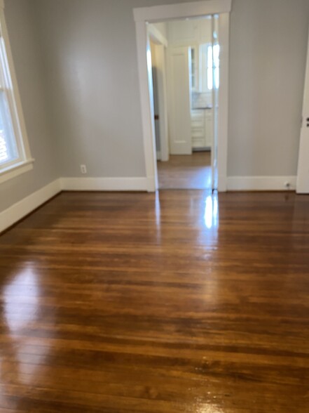 Dining Room - 812 Branard St