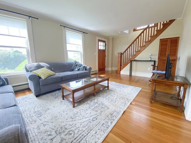 Building Photo - Winter Rental: Hodgkins Cottage