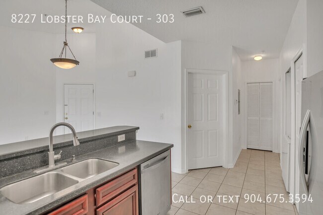 Building Photo - 8227 Lobster Bay Ct