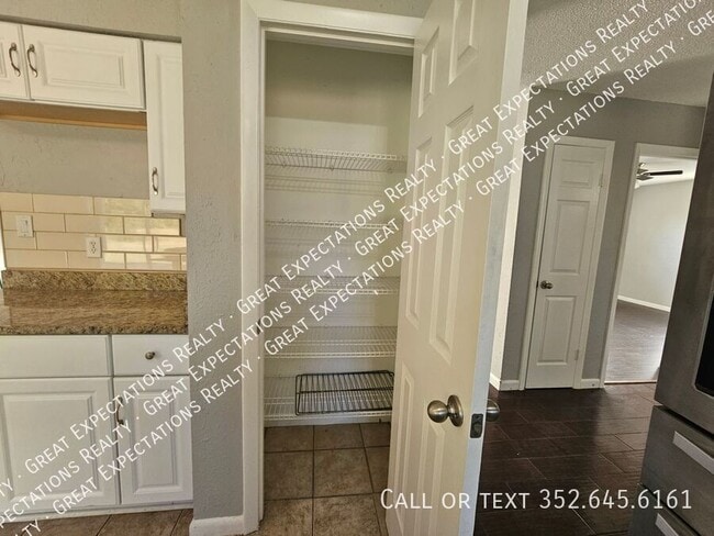 Building Photo - 25 Bahia Loop