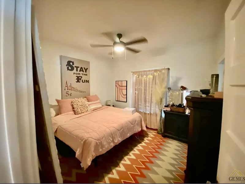 Building Photo - 1725 Maple Ave