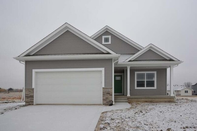Primary Photo - 5447 Rowling Dr