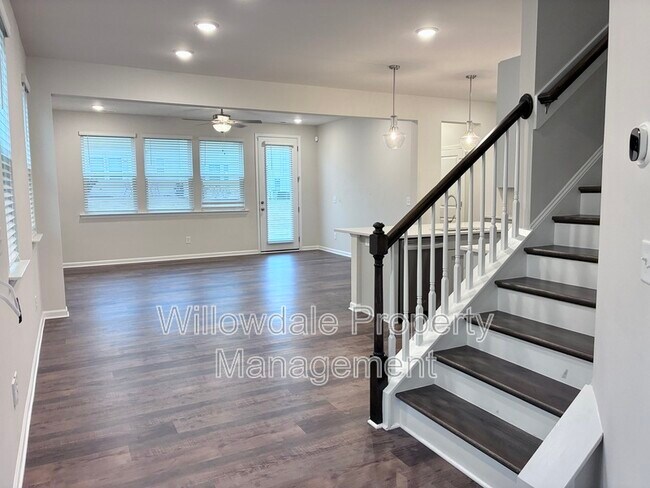 Building Photo - 179 Pinkie Ln