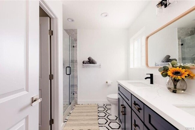 Building Photo - Home in Friendly Hills Neighborhood