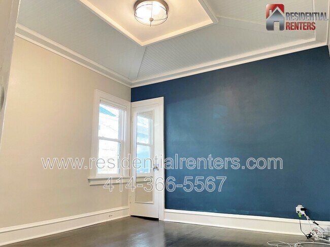 Building Photo - 2369 N 61st St