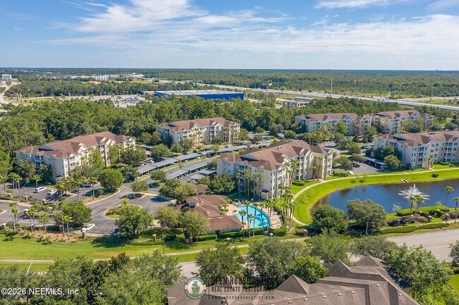 Building Photo - 7801 Point Meadows Dr