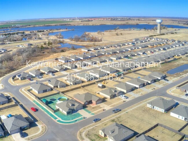Building Photo - Modern Single Family Home in El Reno, OK!