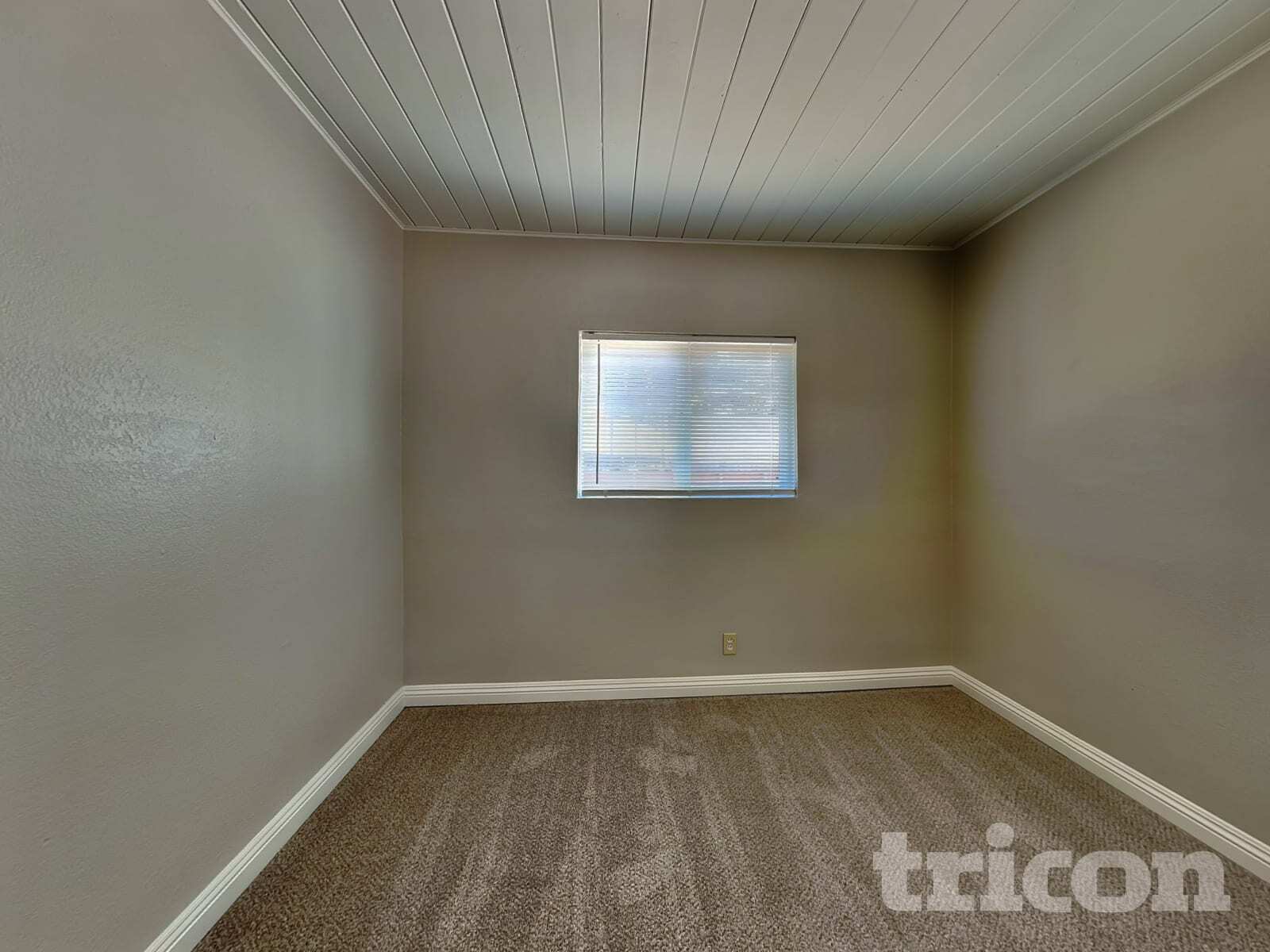 Building Photo - 500 Shaddick Dr